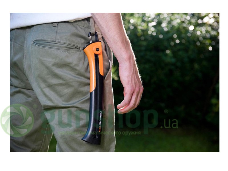 fiskars-xtract-sw75_carabin.jpg
