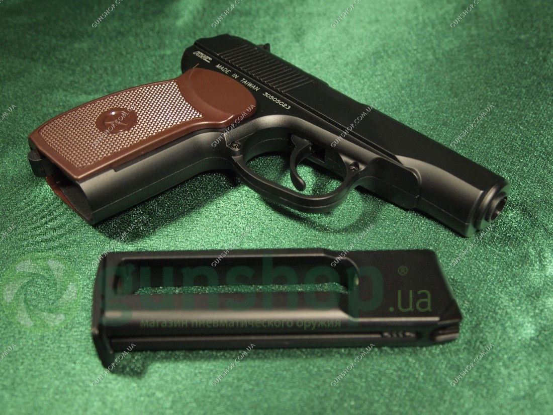 Пневматический пистолет KWC PM MAKAROV