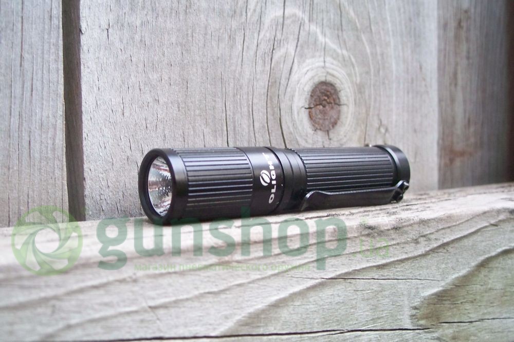 Olight-i2-2.jpg Olight-i2-2.jpg